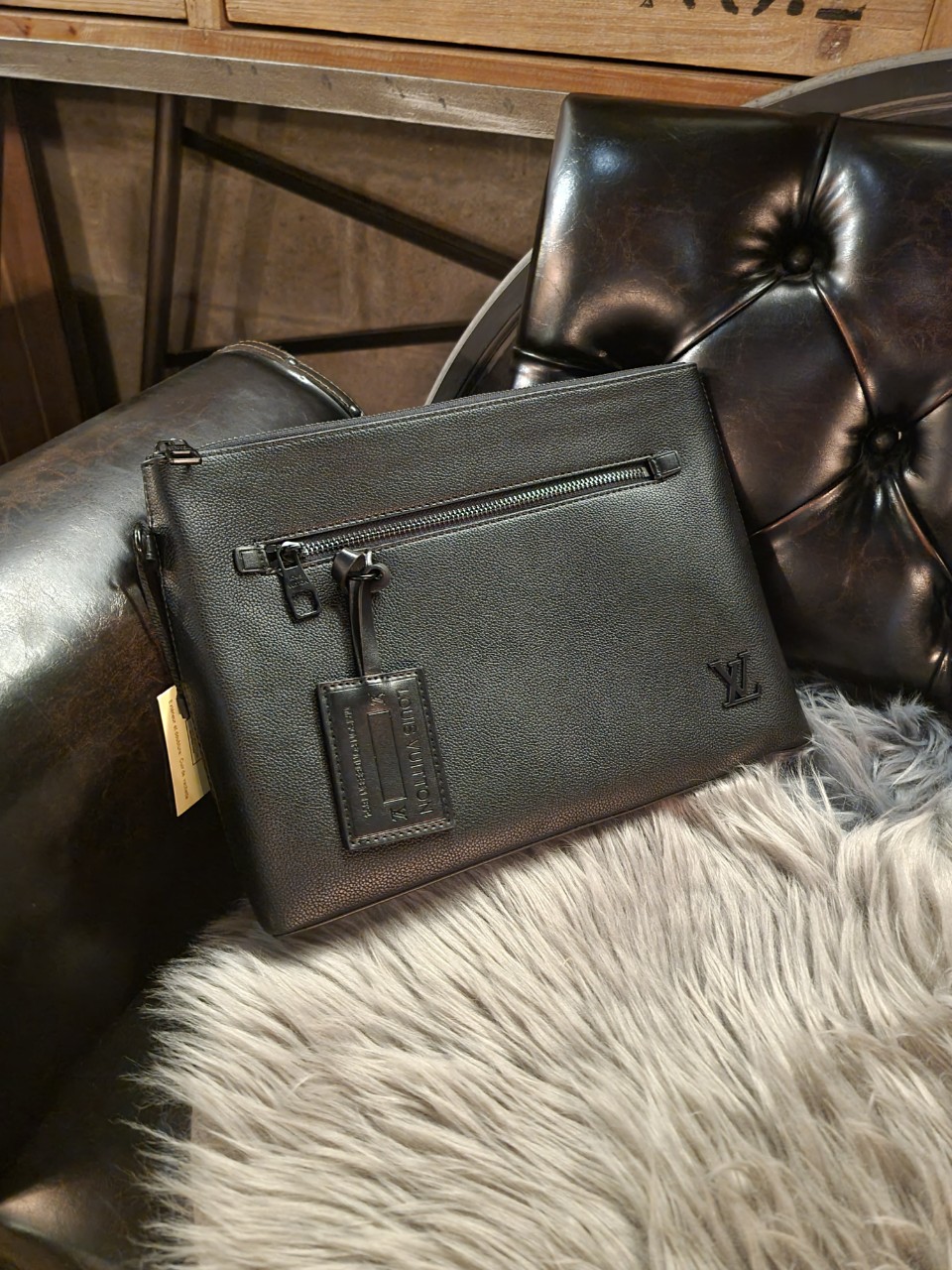LV AEROGRAM  POUCH/클러치백