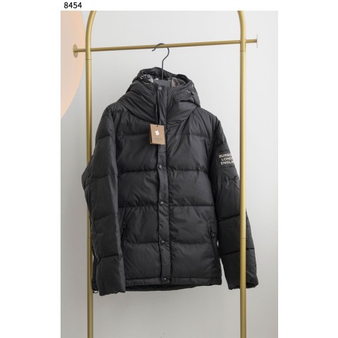 [BURBERRY] 버버리 디태처블 체크 안감 패딩