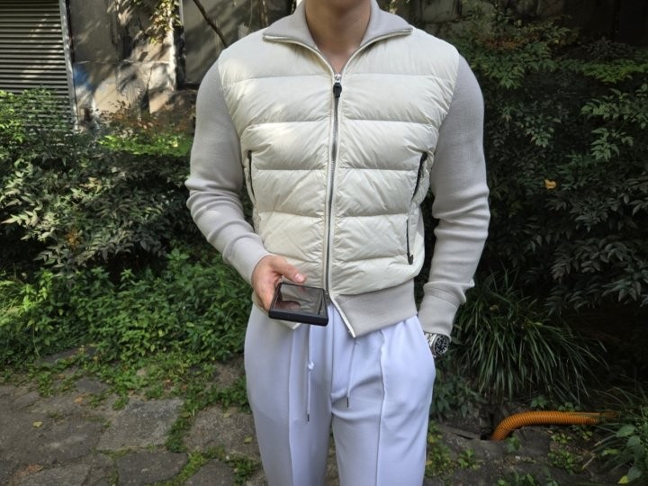 TOM FORD 덕다운100% 니트패딩