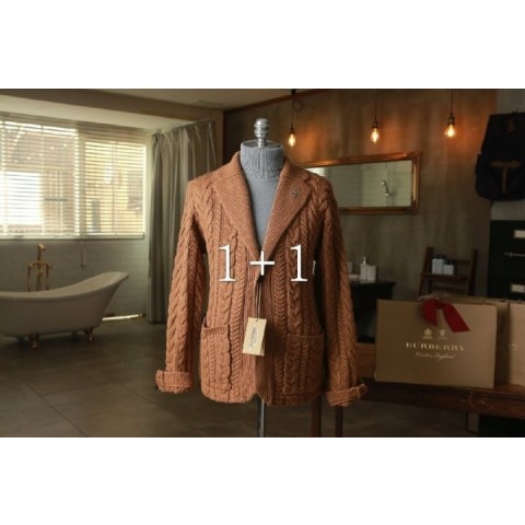 Burberry 프로썸 어페럴 이태리 최상급 가디건