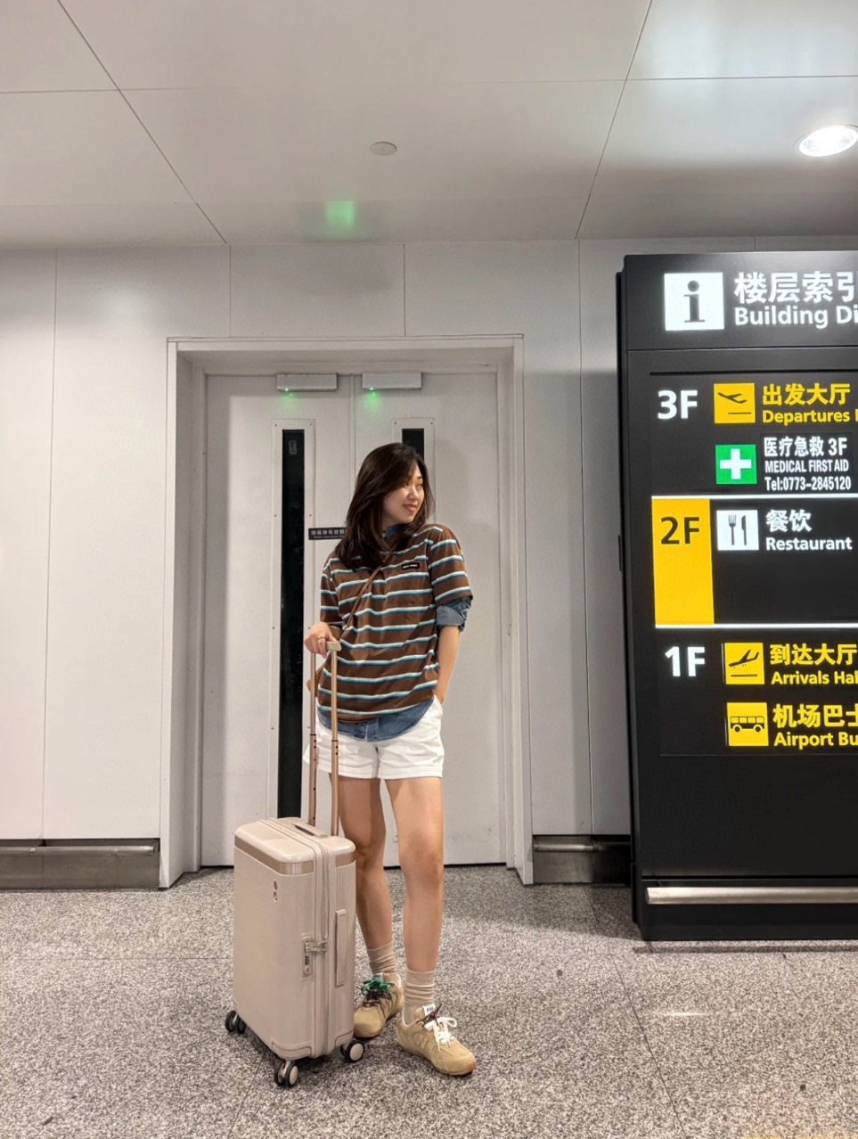 2025 FW 미우미우&뉴발란스530 여성 프리미엄급 스니커즈(매장판)