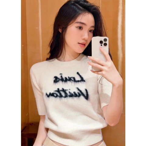 2024 SS 신상 루이비통 여성 프리미엄급 브러시드 반팔니트(매장판)
