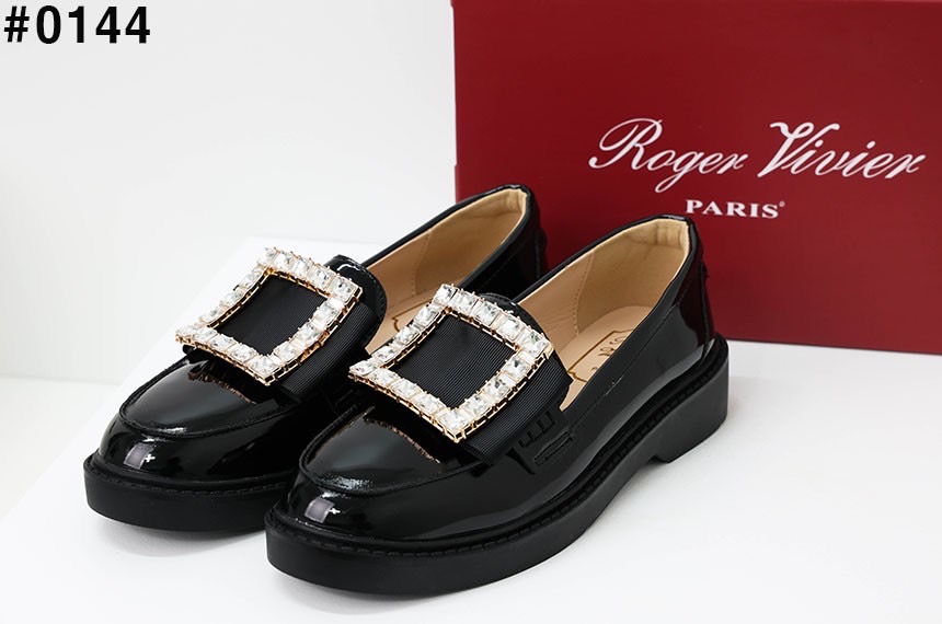 [ROGER VIVIER] 로저비비에 비브 레인저스 스트라스 버클 로퍼
