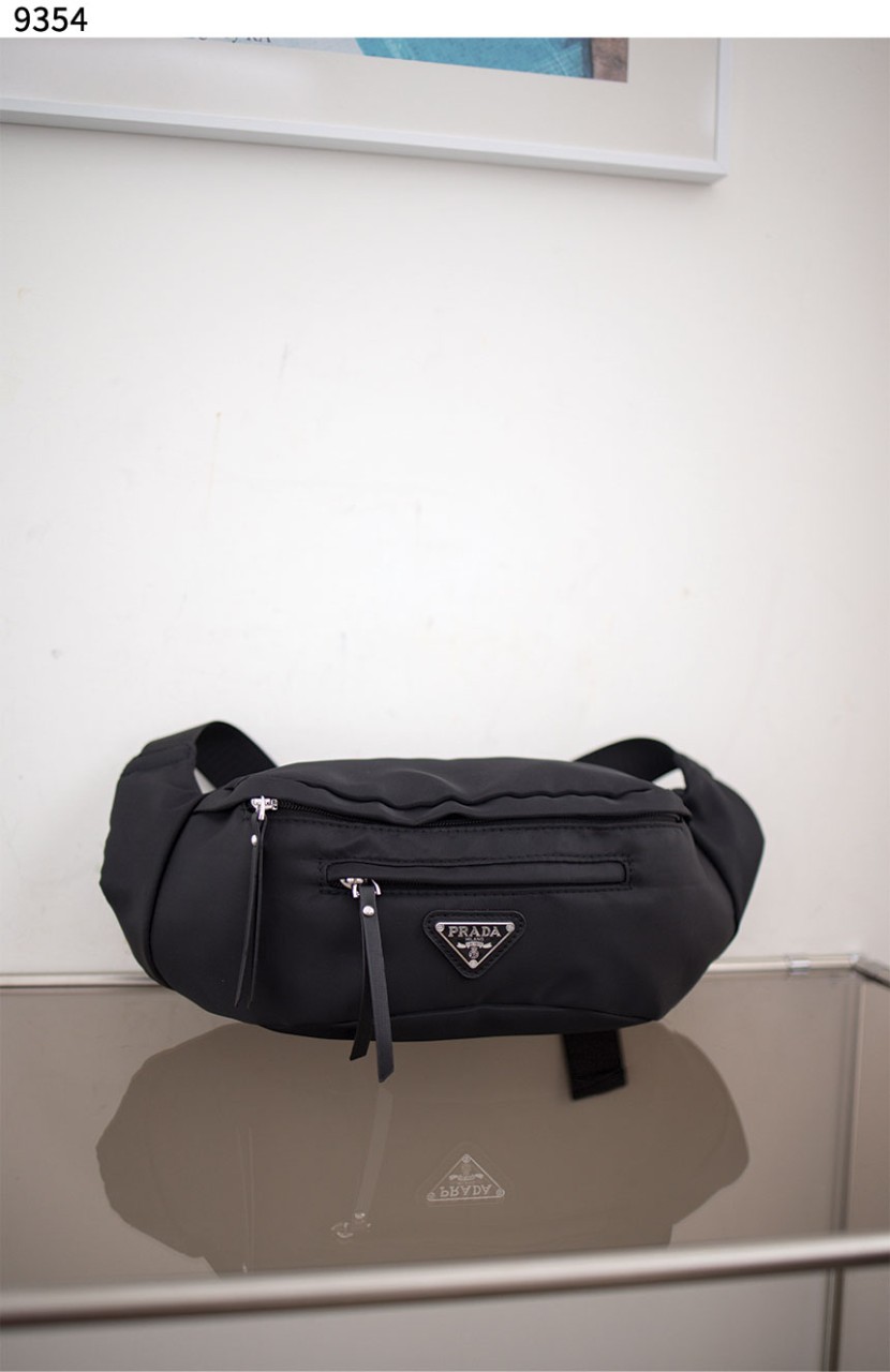[PRADA] 수입고급 미니백 PRADA 포코노 나일론 힙색