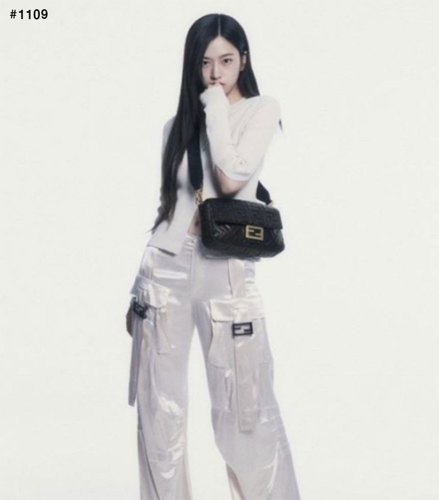 [FENDI] 팬디 바게트 백