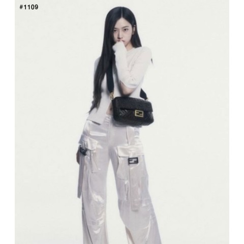 [FENDI] 팬디 바게트 백