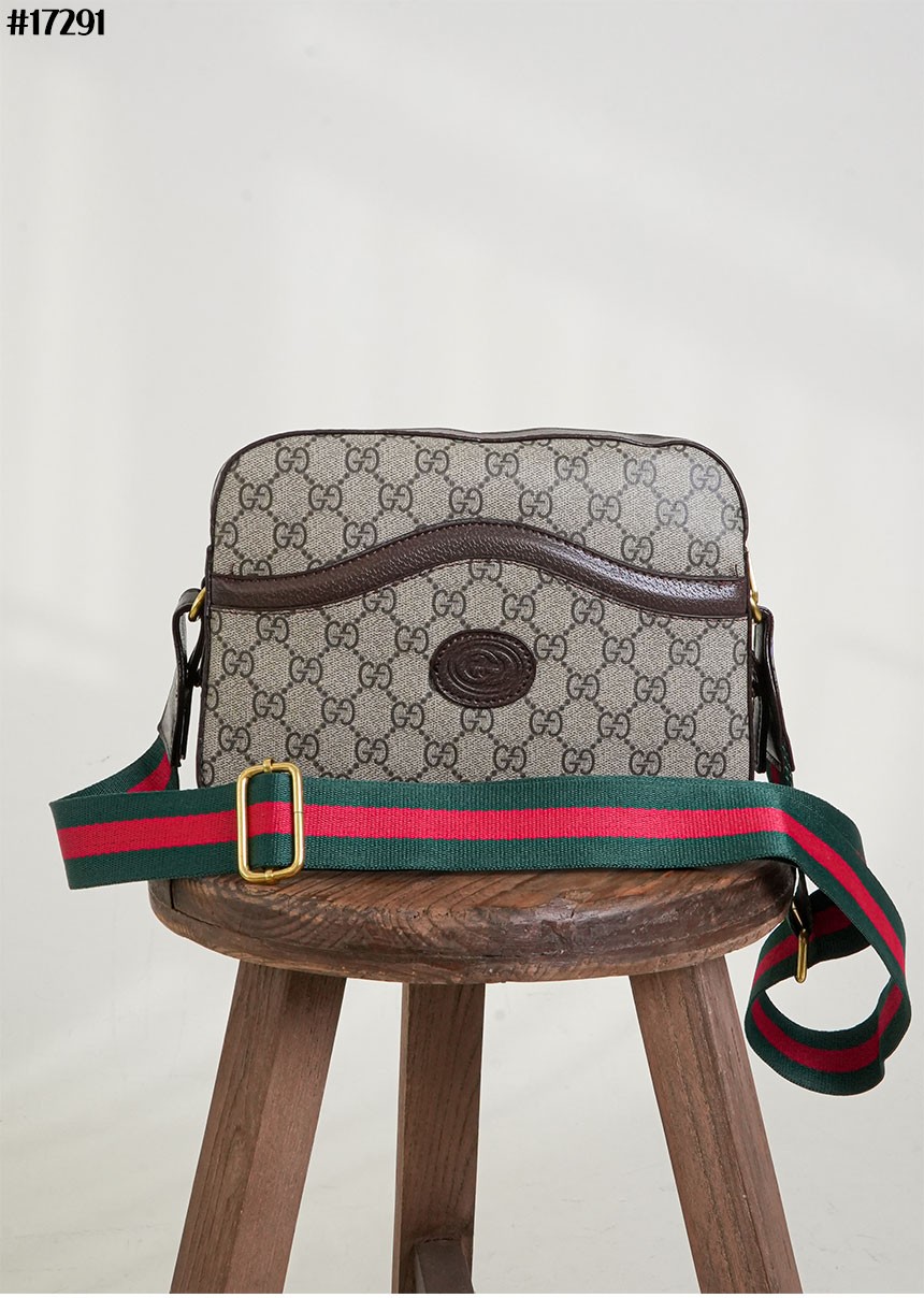 [GUCCI] 구찌 인터로킹 G 슈프림 메신저 백