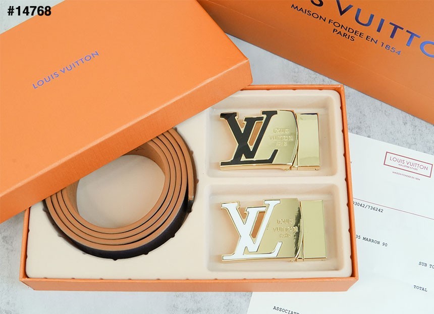 [LOUIS VUITTON] 루이비통 LV로고 투버클 셋