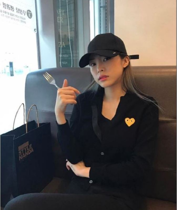 [Comme des Garcons] 꼼데가르송 여성 골드하트 로고 라운드 니트 가디건