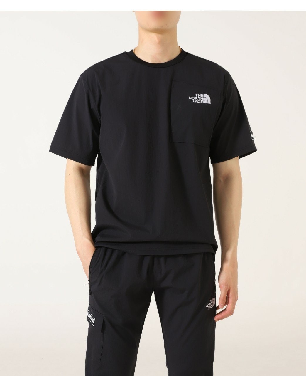 N 노스페이스 [ The N*rth Face ] 남여공용 나일론 반팔티셔츠 & 조거팬츠 SET
