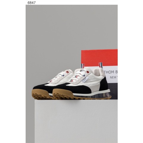 [THOM BROWNE] 수입프리미엄급 남성 TECH RUNNER 스니커즈