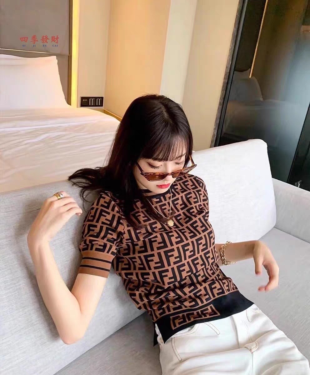 [FENDI] 팬디 수입고급 FF 로고 모티프 반팔 니트