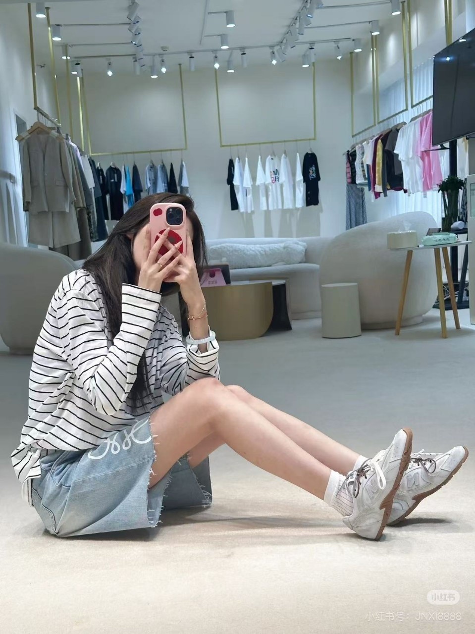 로에베 {LOEWE] 청반바지