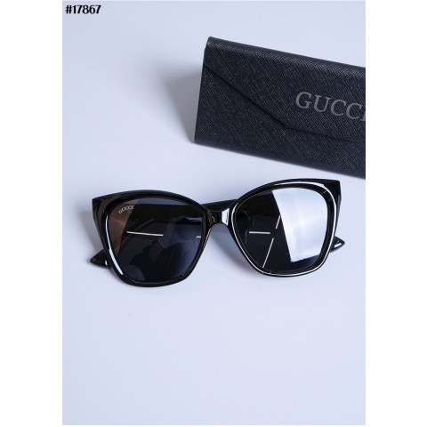 [GUCCI] 구찌 GG 퀄팅 캣 아이 뿔테 선글라스