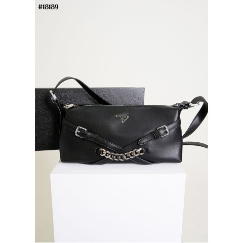 [PRADA] 프라다 레더 체인 숄더백
