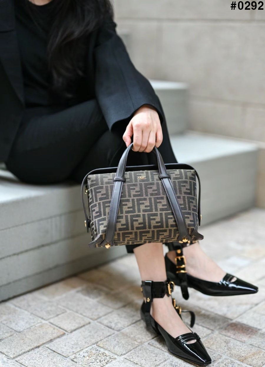 [FENDI] 팬디 보스턴 365 숄더백