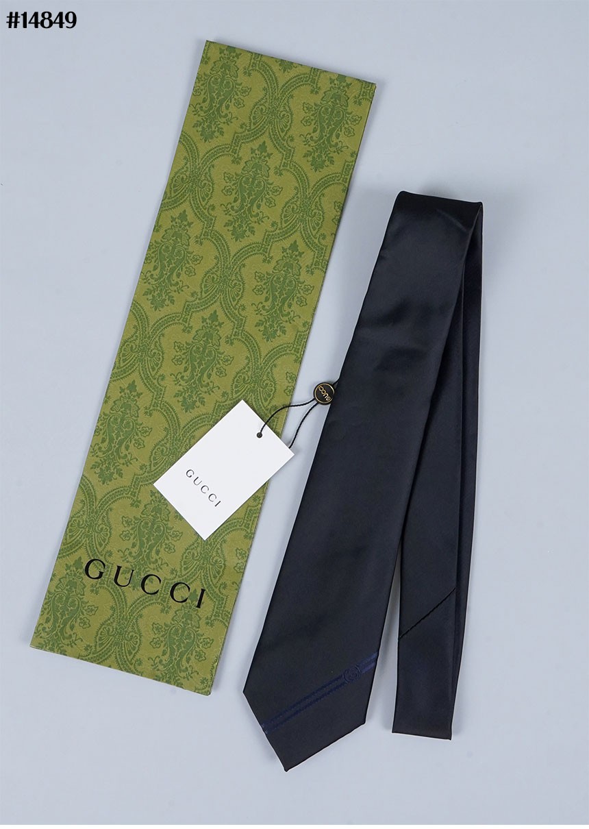 [GUCCI] 구찌 인터로킹 G 실크 넥타이
