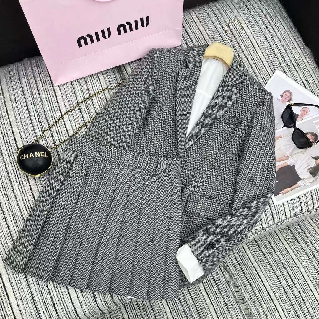 [ M*U ] 수입 이중 짜임 울 재킷 & 플리츠 스커트
