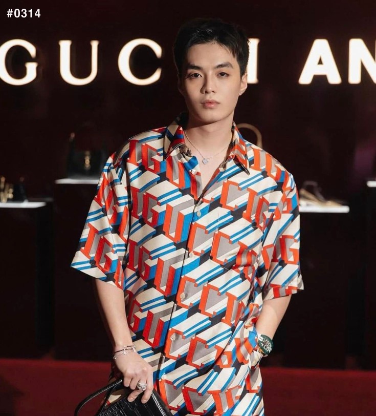 [GUCCI] 구찌 픽셀 프린트 실크 셔츠 & 멀티컬러 픽셀 쇼츠