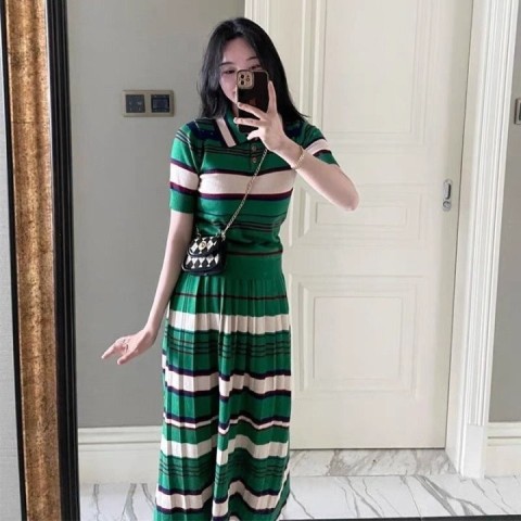 카라반팔 스커트 투피스 세트 (8561)