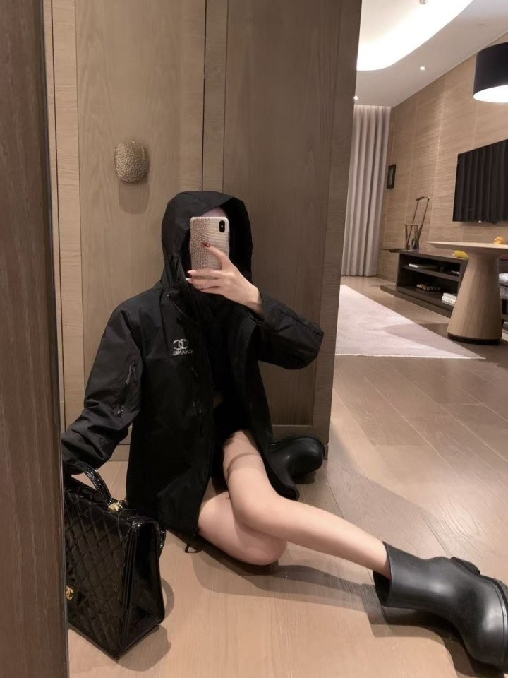 샤넬 후드 바람막이