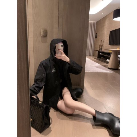샤넬 후드 바람막이