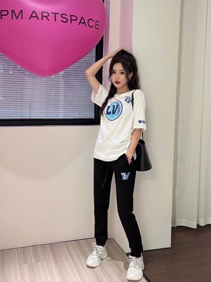 루이비통 반팔츄리닝셋트