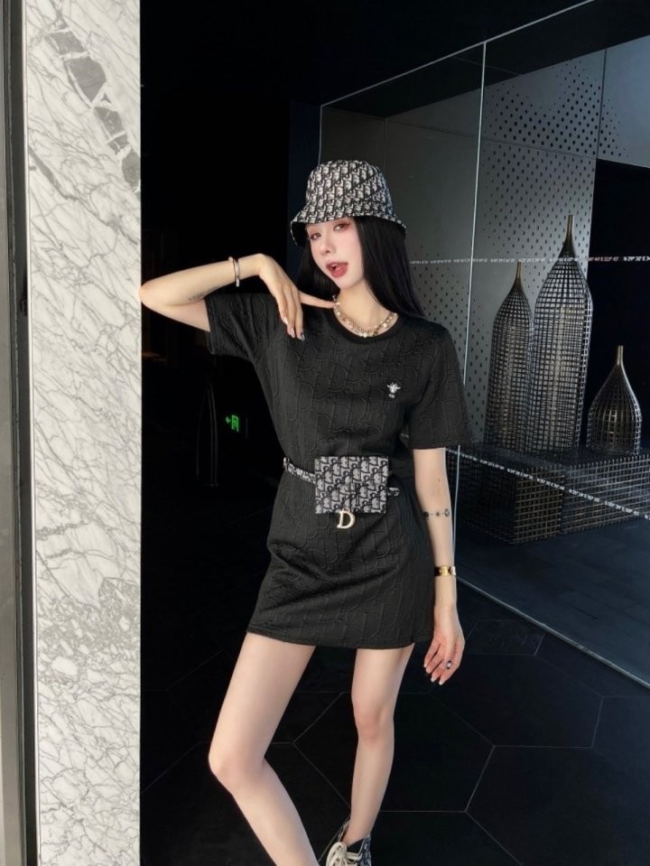 디올 벨트가방 원피스
