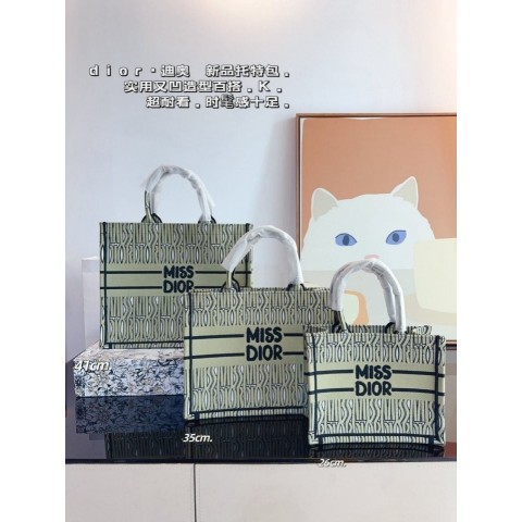 미스 북토트