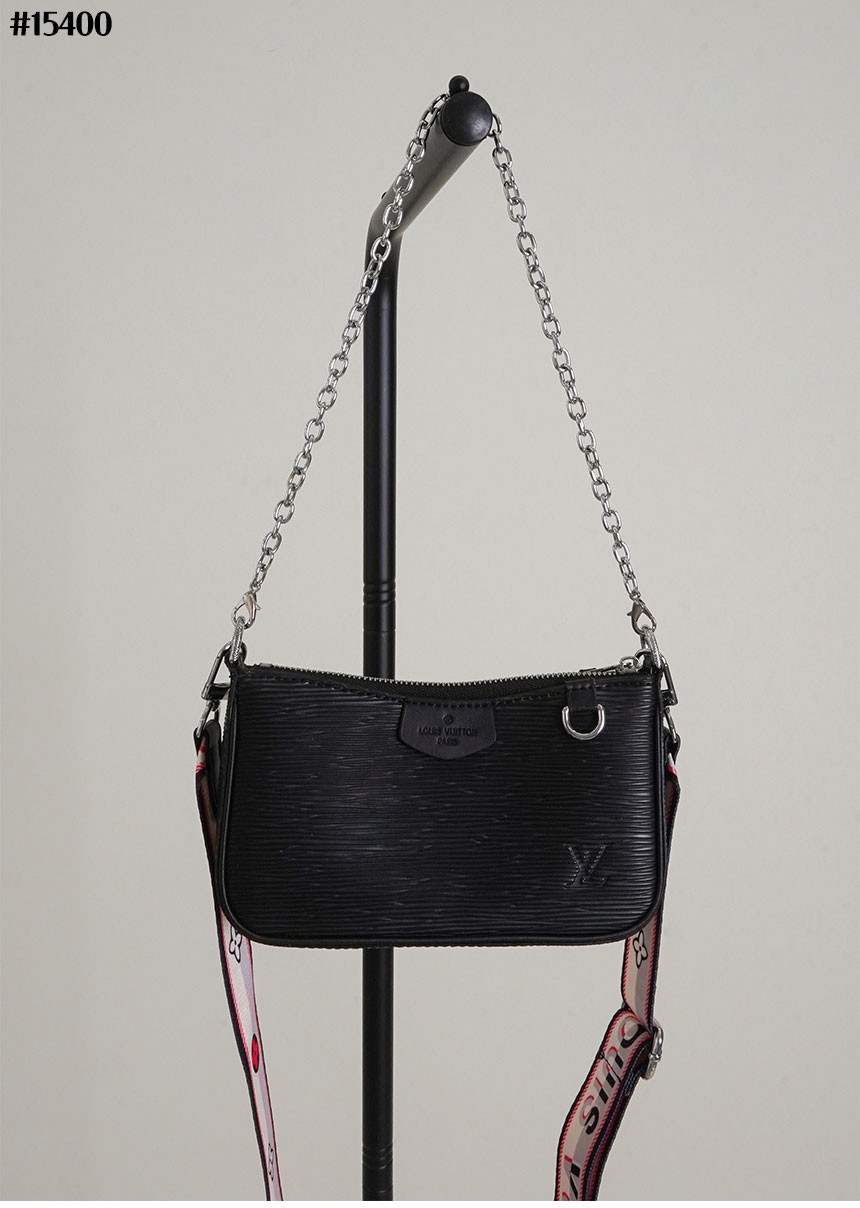 [LOUIS VUITTON] 루이비통 이지 파우치 온 스트랩 에삐
