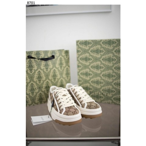 [GUCCI] 구찌 24FW 여성 GG 스니커즈
