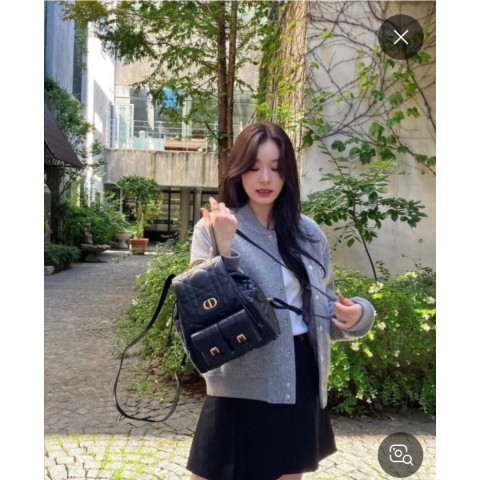 카로 Dior Caro 미디엄 매크로까나쥬 램스킨 가죽 백팩 (매장판)