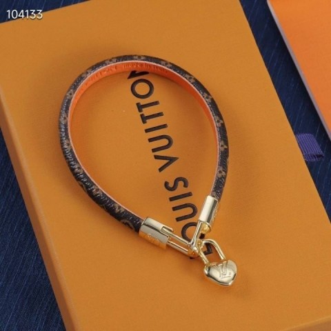 [ LOUIS V UITTON] 루ㅇㅂ통 리얼레더 팔찌