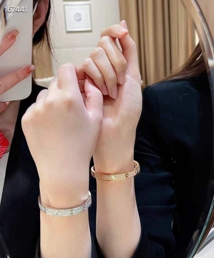 [Cartier] 러브 브레이슬릿 팔찌[세줄]